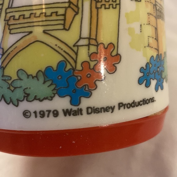 Disney Magic Kingdom thermos. - Picture 9 of 11